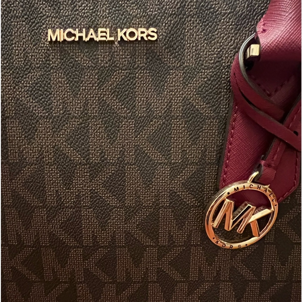 Michael Kors Lynn Satchel Mulberry NWT - Picture 3 of 9